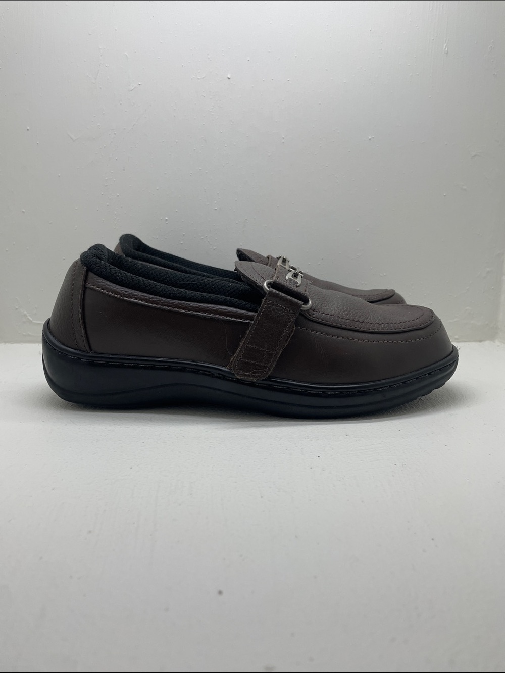 OrthoFeet Women's Brown Casual Comfort Loafers with Strap